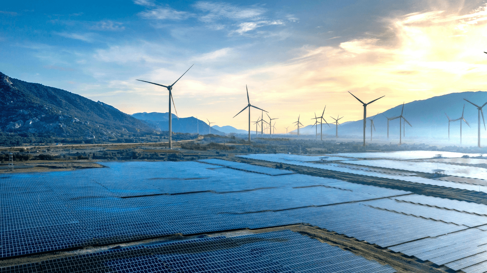 From Source to Street - Regional Energy Efficiency of Mobility Systems