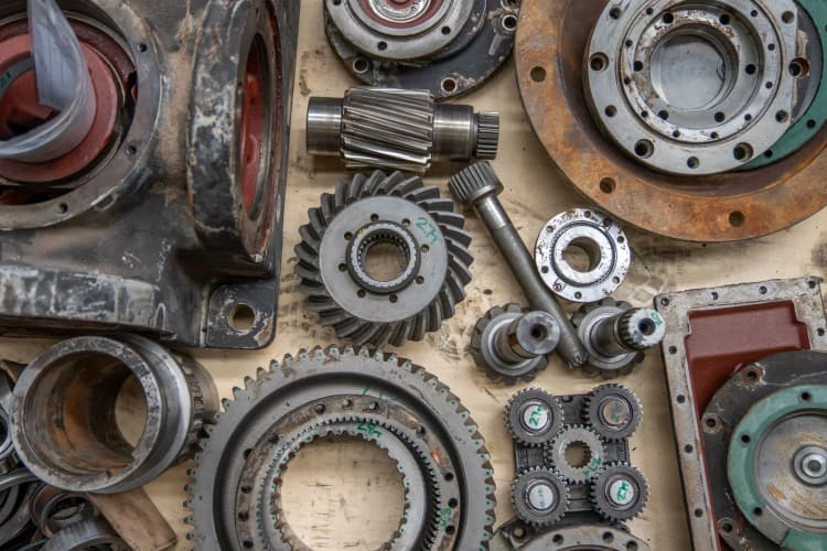 Counterfeit Hunter: The Spare-Part Vision Detective